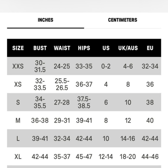 Fabletics 24/7 Kick Flare Pants• size M - Picture 4 of 6